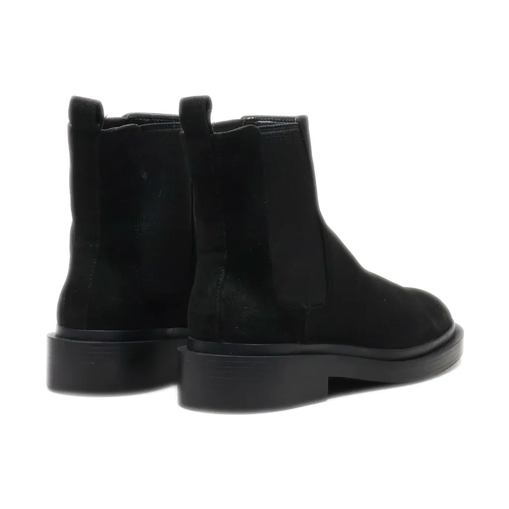 Charles & Keith Ankle Boots Suede Black Colour For Women