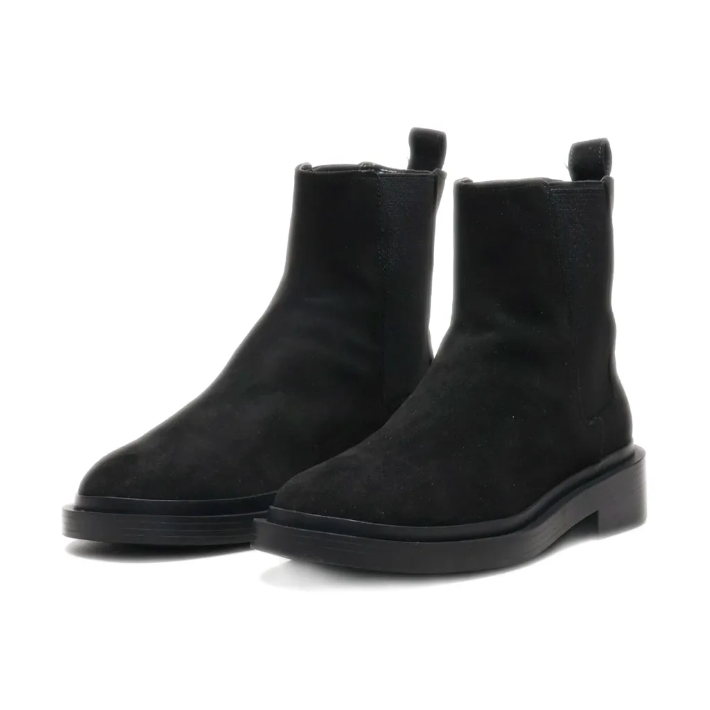 Charles & Keith Ankle Boots Suede Black Colour For Women