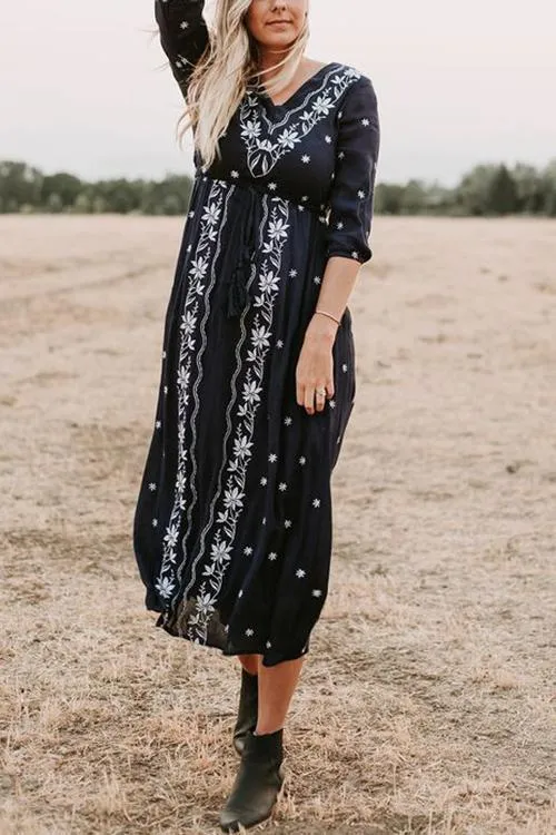 Embroidery V Neck Long Sleeve Maxi Dress