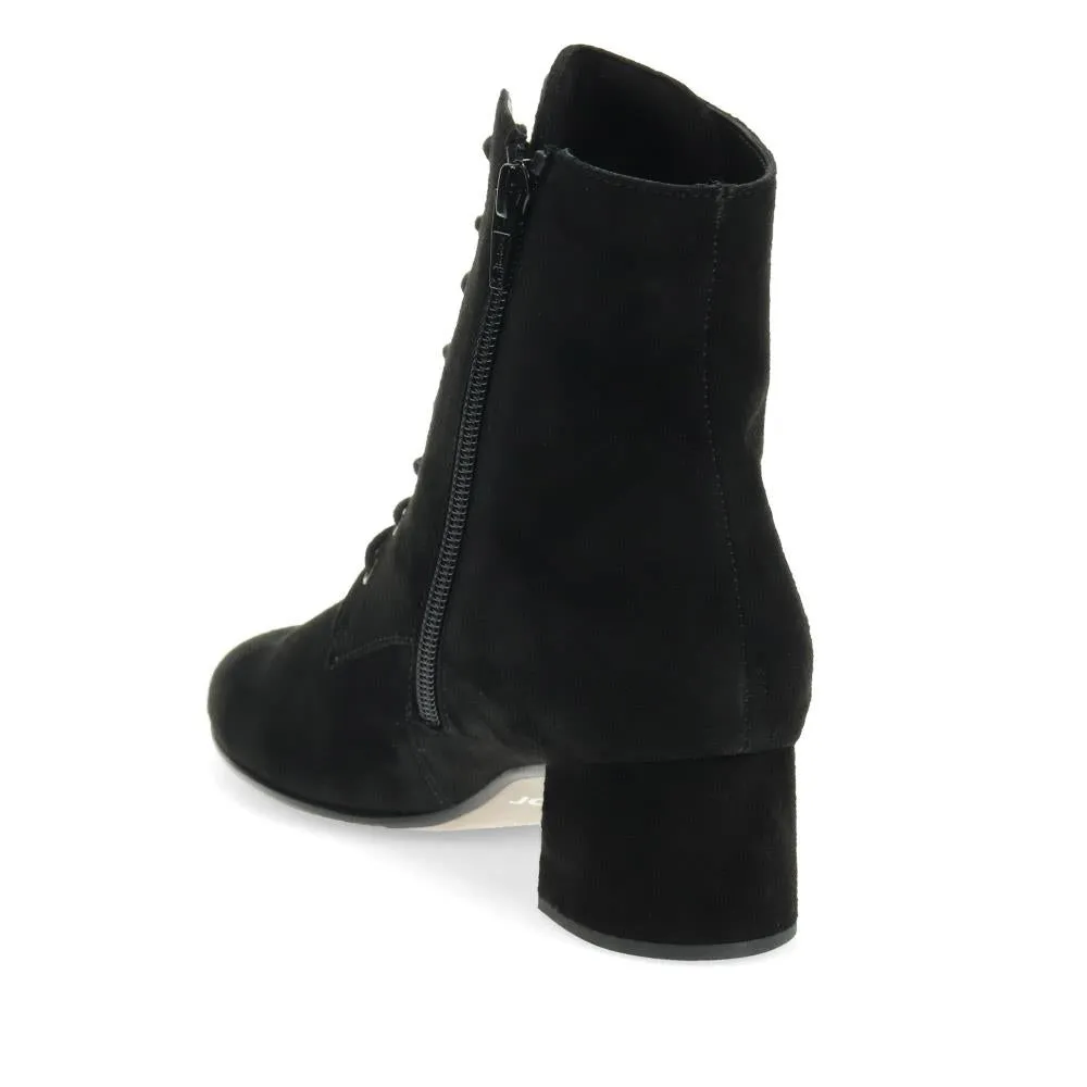 Lace-Up Ankle Boots - GAB40512 / 325 886